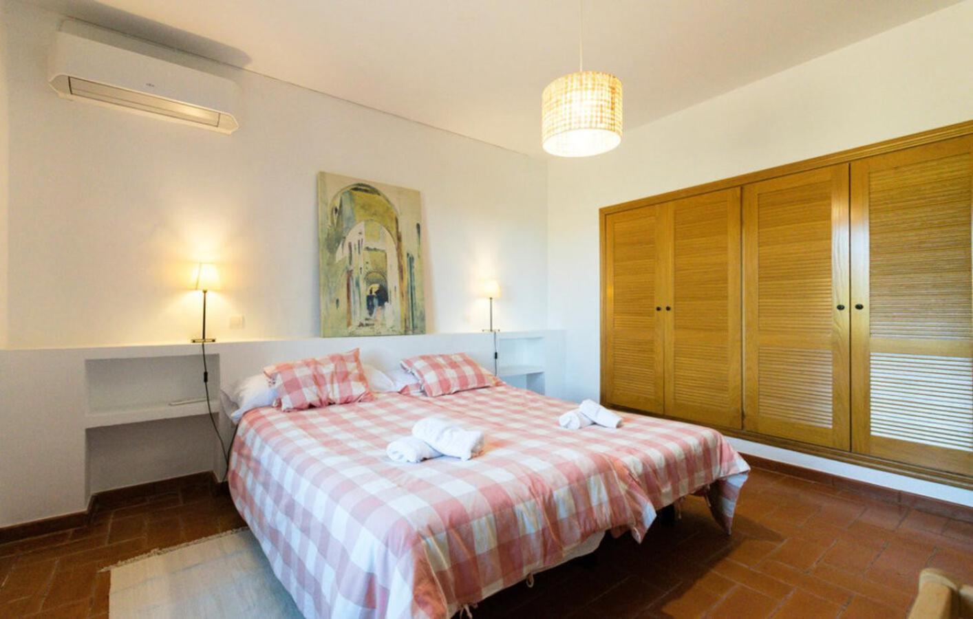 Cortijo Mazuecos By Sharingco Villa Lora del Río Exteriör bild